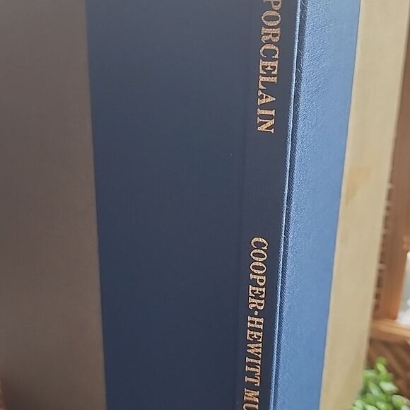 Porcelain Coffee Table Book The Smithsonian - Picture 3 of 13